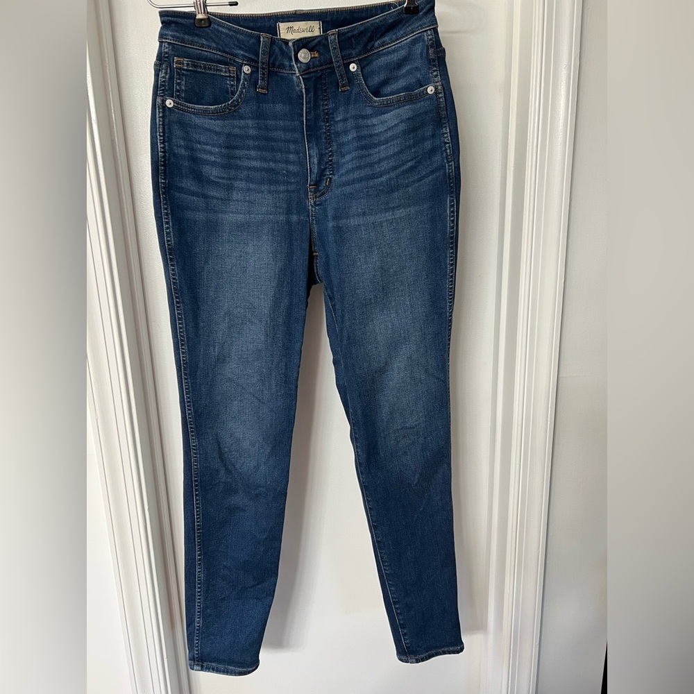 Curvy Hi Rise Skinny Jean
